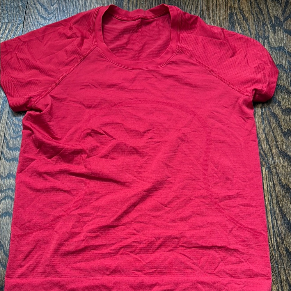 Lululemon run swift tee